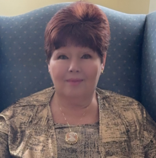 Speaker Stephanie Lares